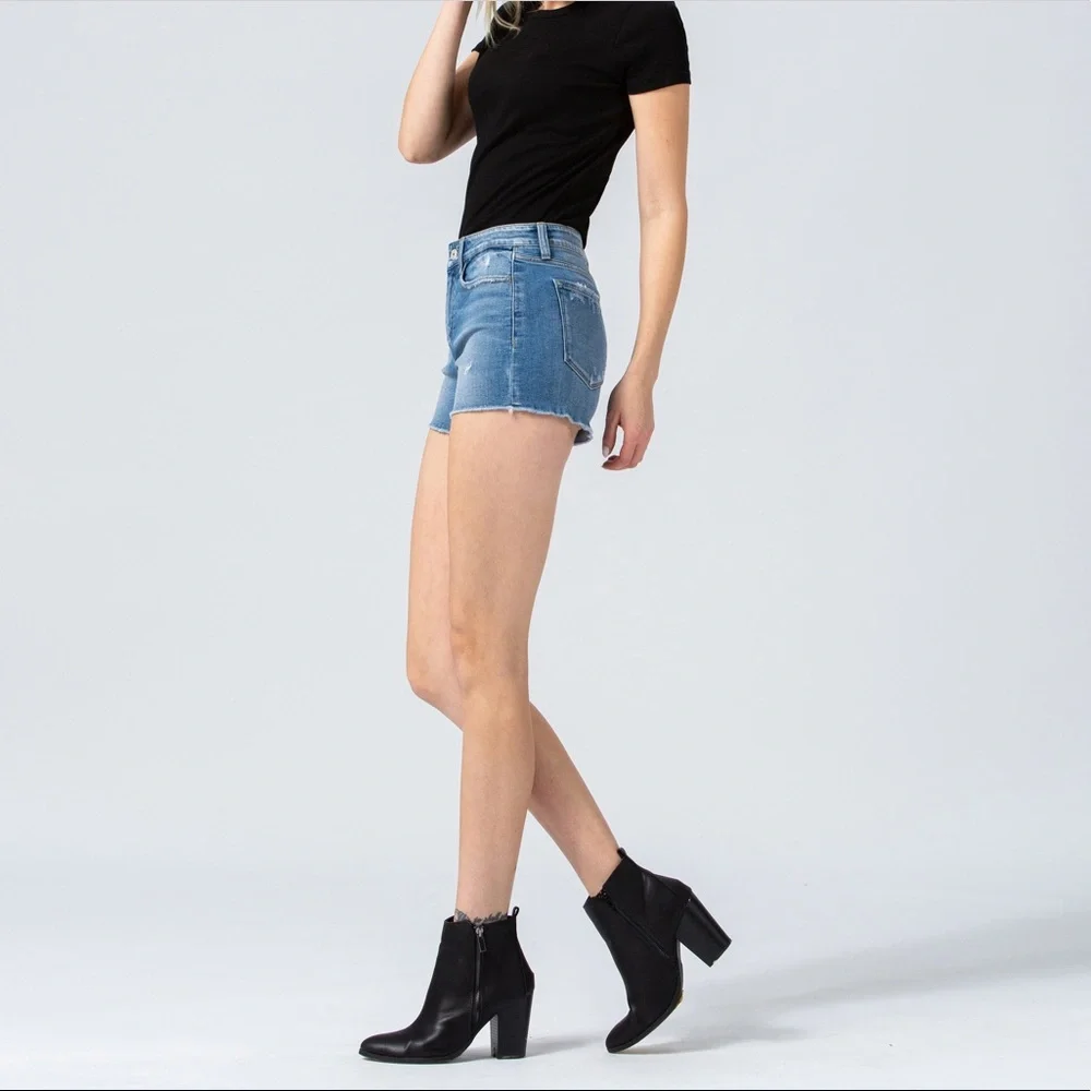 Forever 21 Raw Hem Button Up Denim Shorts size 27